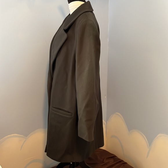 Women’s Forecaster  75%wool blend heavy coat, army green color, size 14, $40 - Picture 3 of 9